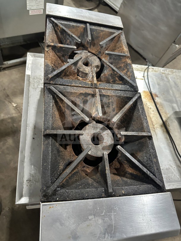 Southbend HDO-12 stainless steel 2-burner countertop hotplate/range, natural gas, on legs, visible wear, SN: 24H11060.