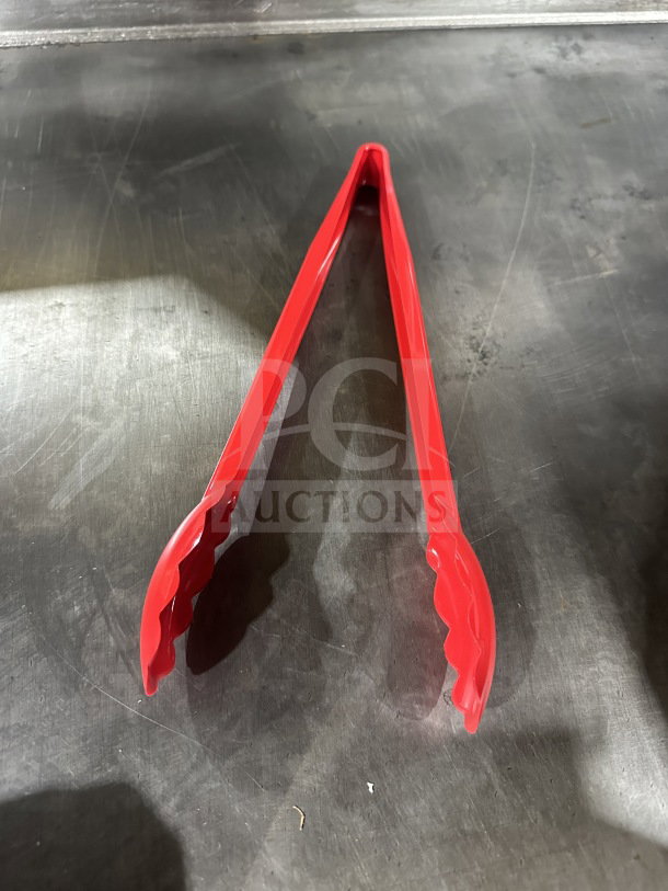 BRAND NEW Cambro Lugano Series red 12" scallop grip tongs, Model 12TGS404, commercial plastic, pristine condition.