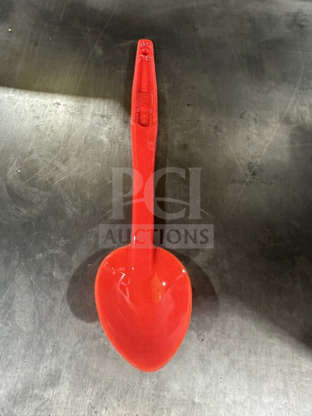 Camwear 13" red plastic spoon, model SPO13CW404, new condition. Ideal for commercial use. SN: RT15697001001.