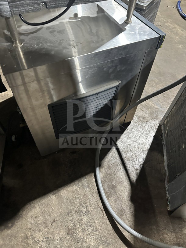 Scotsman Prodigy Plus C0522SA-32B stainless steel ice machine, air-cooled, electric powered, commercial-grade.