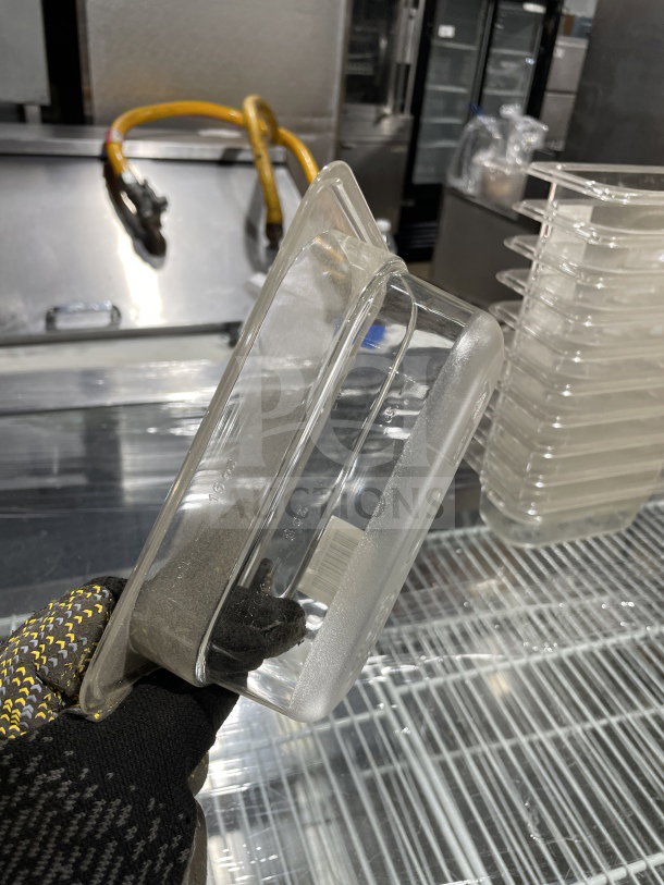 Thunder Group PLPA8192 polycarbonate food pan, clear, commercial-grade, excellent condition, visible size markings.