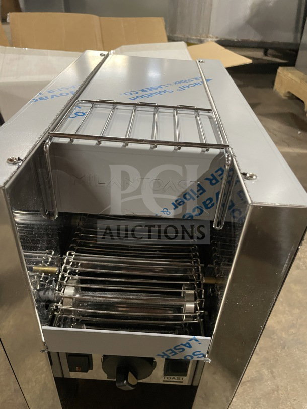 Milantoast US18011 conveyor toaster, stainless steel, handcrafted in Milan, Italy, new in box, 240V electric.