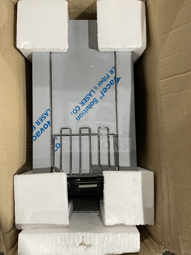 Brand new Milantoast US18011 conveyor toaster in box. Handcrafted stainless steel, 240V, made in Milan, Italy.