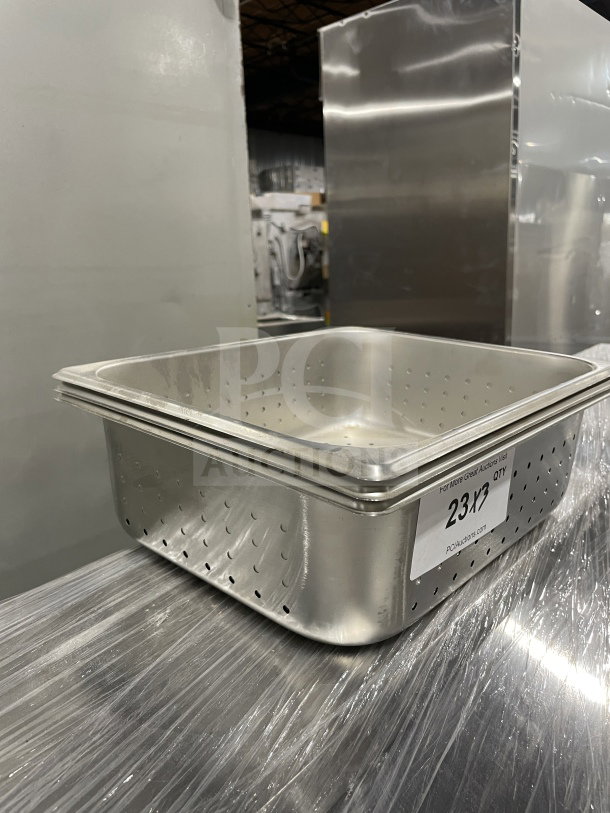 Winco SPHP4 perforated stainless steel steam table pan in excellent condition. Auction lot label "23X3."