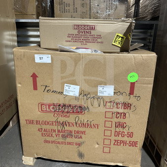 Boxed Blodgett 10004389 stainless steel single deck electric convection oven, new condition, 220-240V.