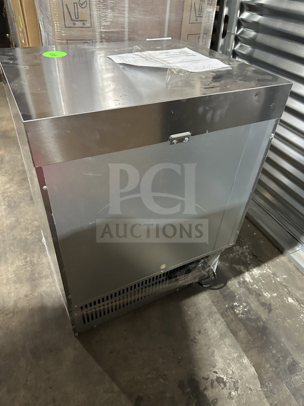 Hoshizaki IM-50BAA-Q ice maker/storage bin, stainless steel, new, air-cooled, electric. SN: 0009976B, 115V, 1 phase.