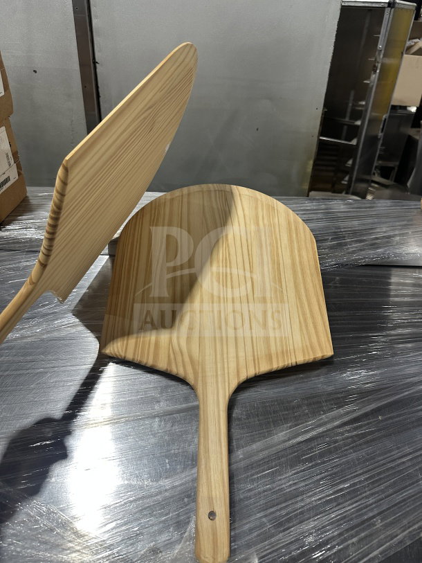 Winco Commercial Wooden Pizza Peel, Model WPP-1424, with 9" handle. New condition, smooth wood finish.