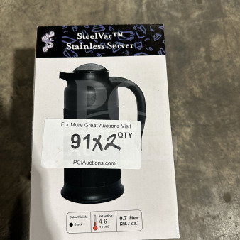 Service Ideas SteelVac stainless beverage server, 0.7L, black finish, retains heat 4-6 hours. Box shows item image and specifications.