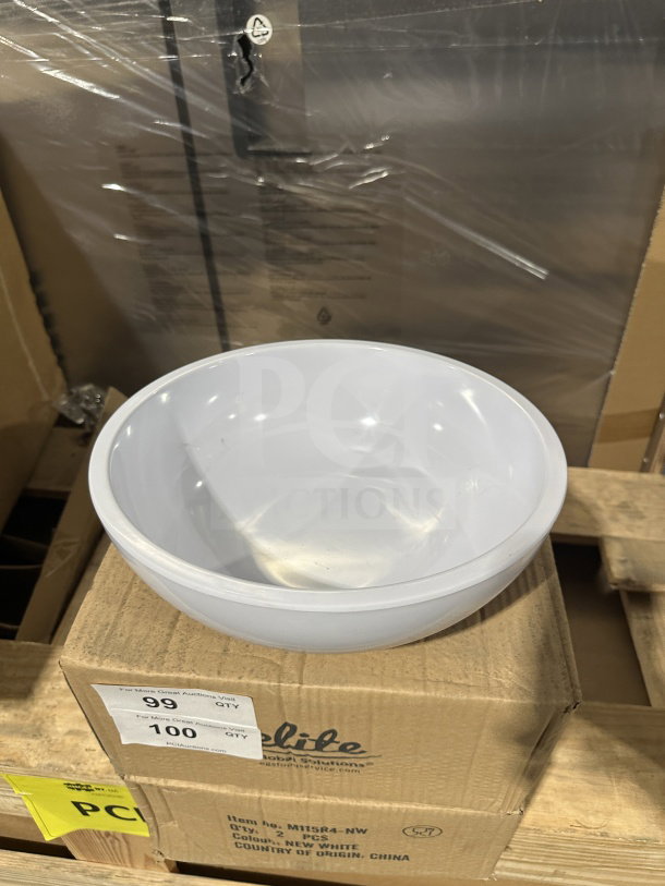 Brand new Elite Global Solutions 4.75-quart melamine serving bowl, model M115R4 NW, BPA-free, in box of 2.