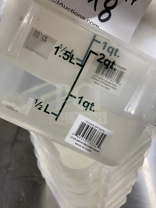 Thunder Group 2Qt square food storage container, translucent polypropylene, model PLSFT002TL, new condition.