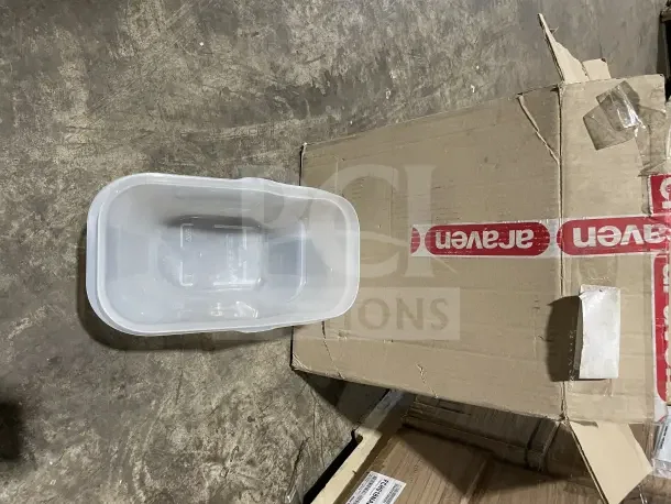 Araven transparent food storage bin, ideal for sugar or flour. New condition. Clear plastic with Araven branding on box.