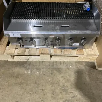Brand new Southbend HDC36 commercial stainless steel gas char broiler grill, features back and side splashes, mint condition.