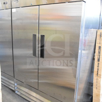 BRAND NEW KoolMore RIF-2D-SS Commercial 2 Door Reach In Freezer. Stainless steel, 115 volts, scratch and dent condition.