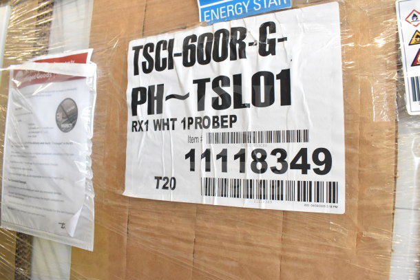Brand new True TSCI-600R-G-PH cooler in packaging. Label shows model and serial number 11118349. Scratch and dent condition.