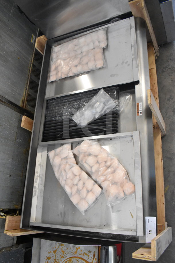 BRAND NEW SCRATCH AND DENT Cooking Performance Group CL-CPG-48-NL 48" Natural Gas Charbroiler, 120,000 BTU, includes lava briquettes.