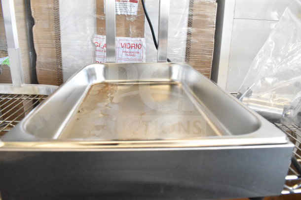 BRAND NEW SCRATCH AND DENT 2025 Avantco FFDS-1 Infrared French Fry Warmer, 120 Volts, 1 Phase, visible scratches.