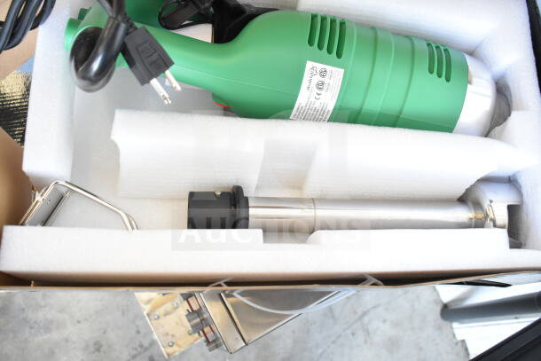 AvaMix 928IBHD12 12" heavy-duty immersion blender, brand new, 1 1/4 hp, variable speed, 120V, packaged with foam protection.