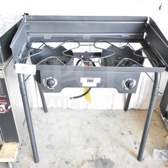 BRAND NEW SCRATCH AND DENT! Backyard Pro BPSQ-212 Double Burner Outdoor Patio Stove / Outdoor Range with Side Shelves - 110,000 BTU