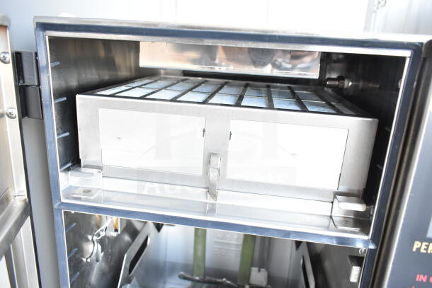 Brand new Perfect Fry PFC730 ventless countertop deep fryer. Scratch and dent condition, 230/400V, 3-phase.