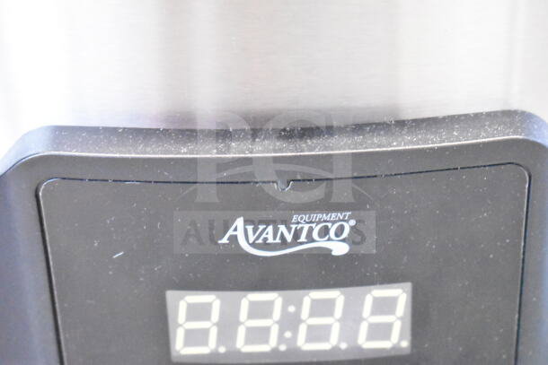 Brand new Avantco 177RCSB90 digital rice cooker, 90-cup capacity, with hinged lid. Scratch and dent condition, 240V, 1 Phase.