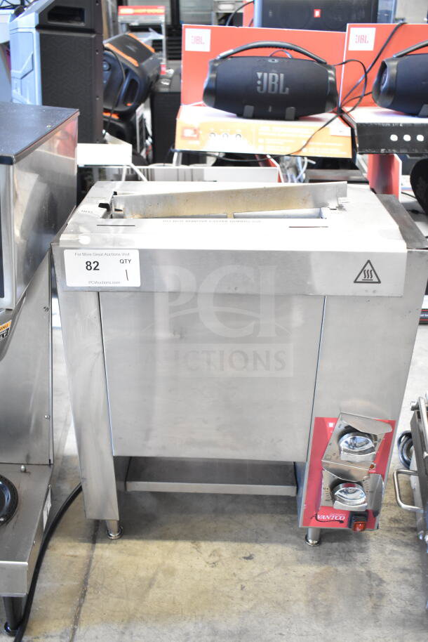Avantco 177CPBTB66A commercial vertical contact bun toaster, stainless steel, 120V, 1 Phase, good condition.