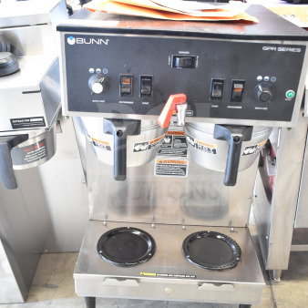 Bunn DUAL 20900.0011 Commercial Coffee Brewer, 18.9 Gal, 120/240V, 1 Phase, dual pot design, used condition.