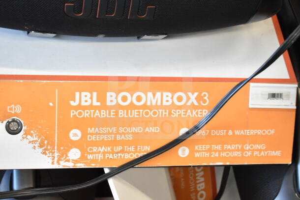 JBL Boombox 3 speaker display; features include massive sound, IP67 waterproof, 24-hour playtime, and PartyBoost.