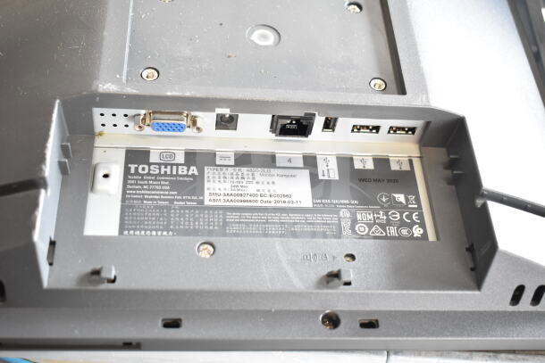 Toshiba monitor back panel with VGA, USB ports, and label details. Condition: used. Model: 48Z0-2LG, May 2020.