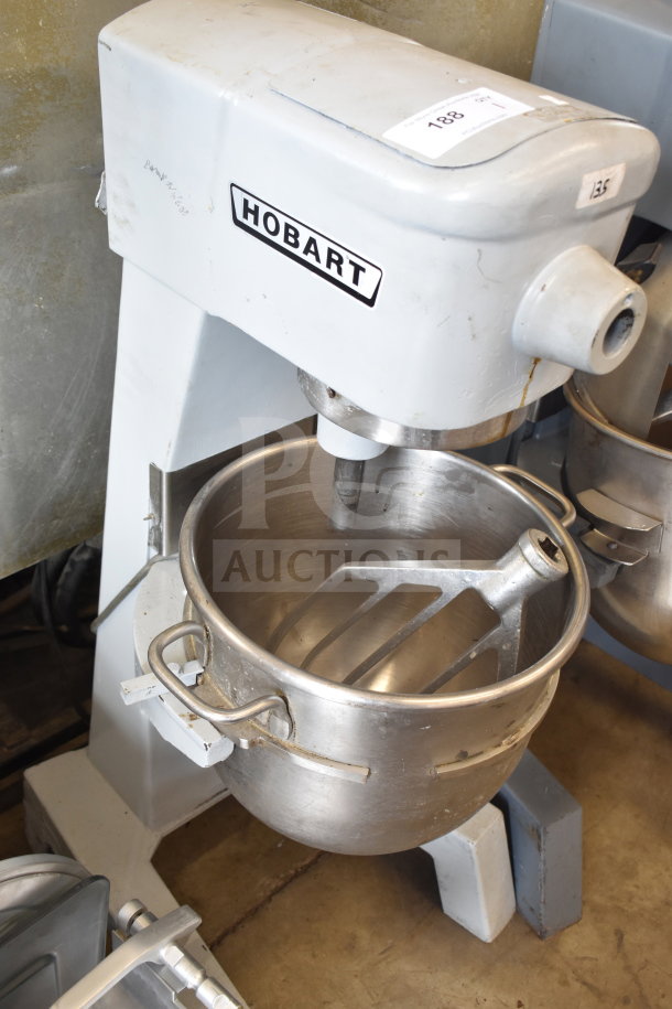 Hobart D300 Commercial 30 Quart Planetary Dough Mixer with bowl and paddle. Model D300, 115V, 1 Phase. Visible wear.