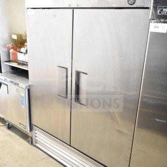 2016 True T-49F Commercial 2 Door Reach In Freezer, 115V, 1 Phase, stainless steel, excellent condition.