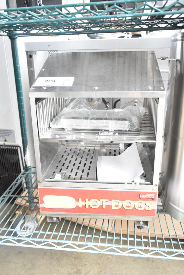 "Brand new Avantco 177HDS175 commercial countertop hot dog steamer, holds 175 dogs, 40 buns. Scratch and dent condition."