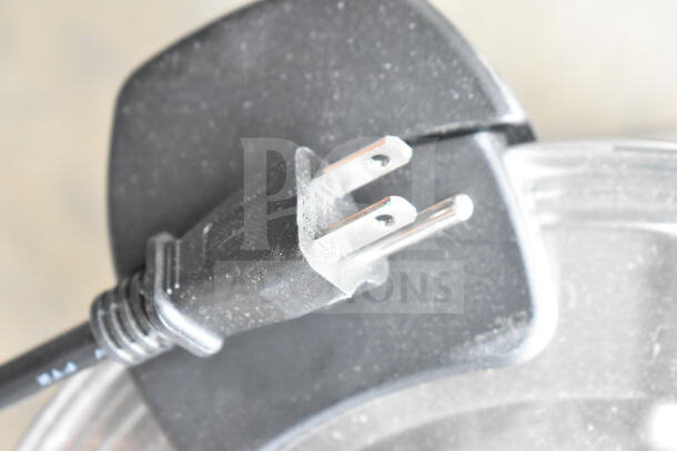 Power plug of a brand new Avantco 177CU65ETL 65 Cup stainless steel coffee urn. 110-120 Volts, 1 Phase model.