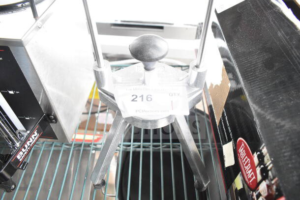 BRAND NEW Choice 4078WDG Fruit/Vegetable Wedge Cutter, 8 sections, slight scratches, includes auction label.
