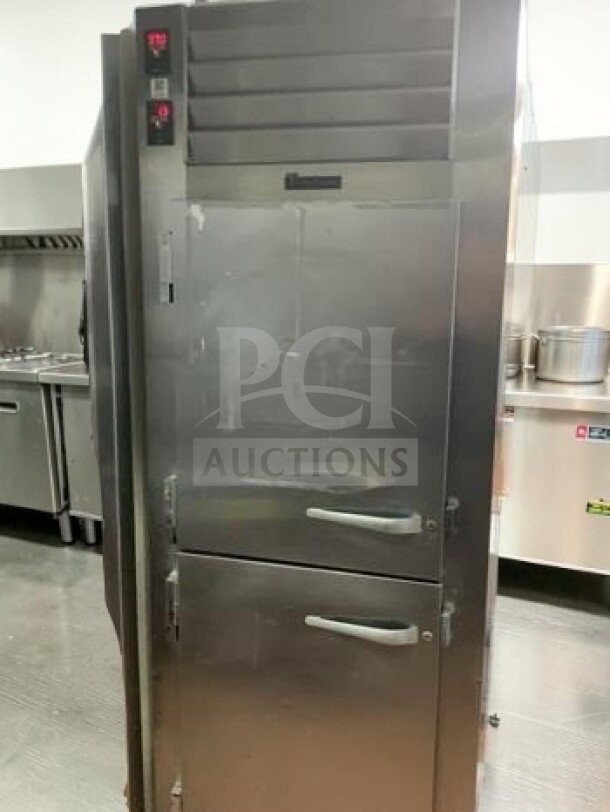 Flawless Traulsen ADT132WUT-HHS 29" reach-in fridge/freezer combo, dual temp, 2 half solid doors, NSF & UL listed, 115V.
