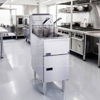 Pitco VF35 stainless steel commercial deep fryer, 35 lb capacity, two baskets, natural gas, 70,000 BTU, NSF listed.