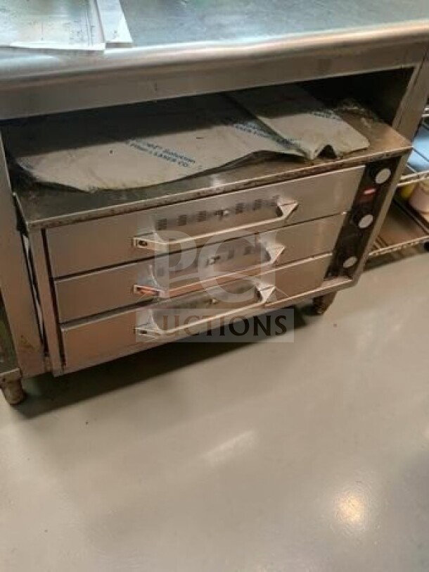 Hatco HDW-1.5R2 warming cabinet, stainless steel, three split drawers, excellent condition, NSF & UL listed, 120V.