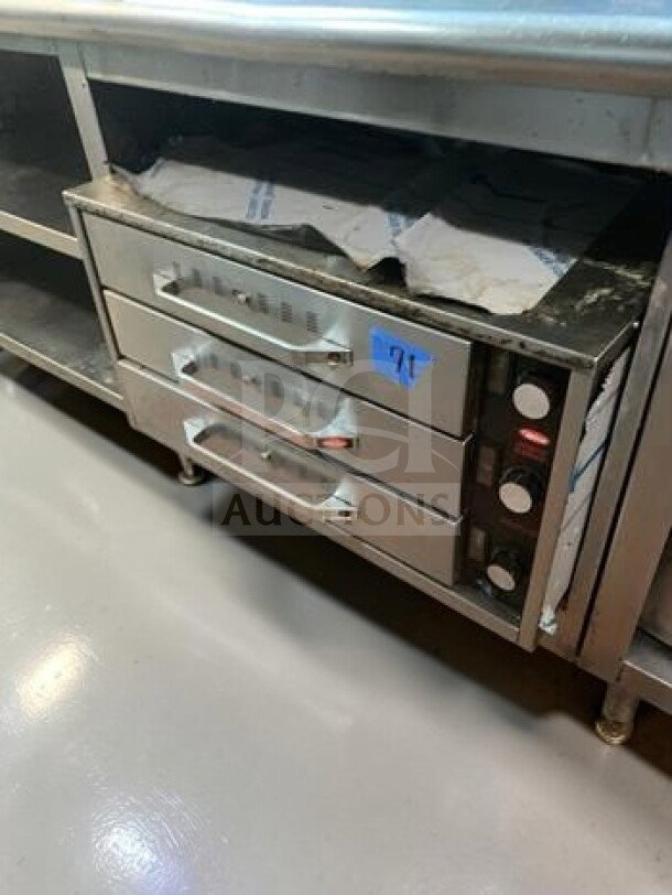 Hatco HDW-1.5R2 warming cabinet, stainless steel, 28" freestanding, three split drawers, NSF & UL listed, excellent condition.