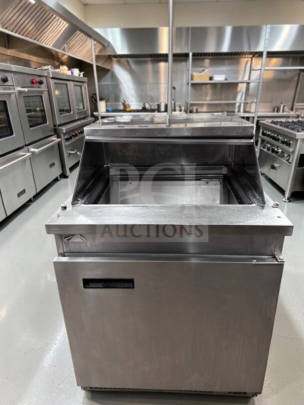 Randell 9412-32-7 refrigerated prep unit, stainless steel, 32" single door, 12-pan capacity, fully tested, pristine condition.
