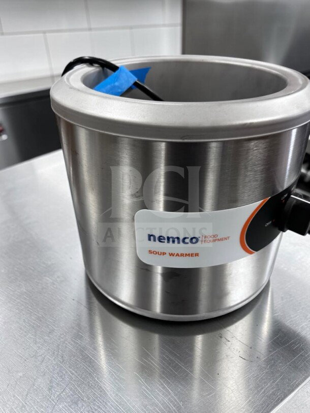 Brand new Nemco 6100A stainless steel 7 Qt. countertop food/soup warmer, 120V, 550W, NSF & ETL listed, commercial use.