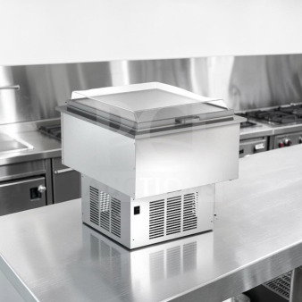Silver King SKFDI23-ELUS1 22.5" drop-in ice cream dipping freezer, 2-section cabinet, like new, ETL listed, 115V.
