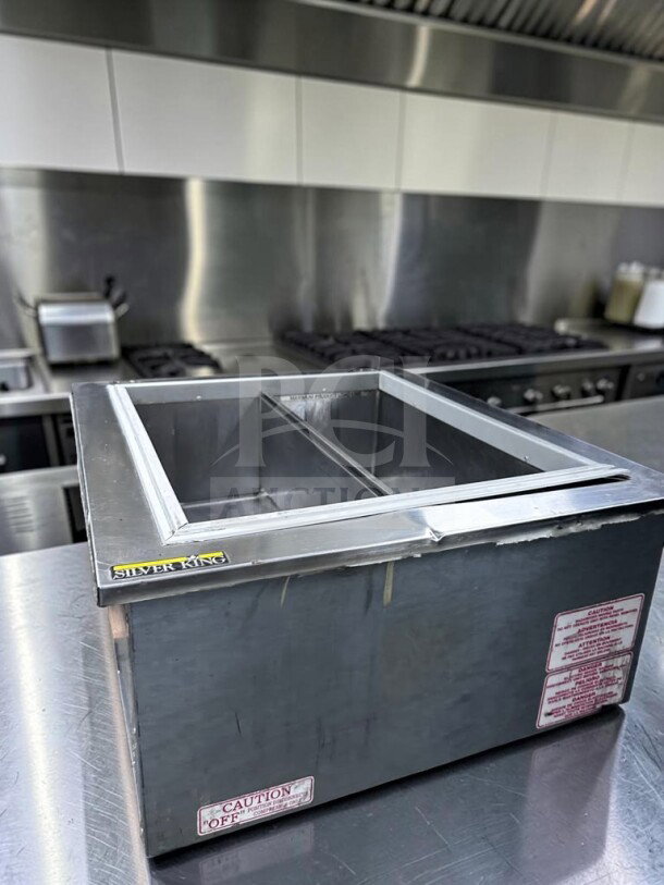 Silver King SKFDI23-ELUS1 ice cream dipping freezer, stainless steel, 2-section cabinet, ETL listed, fully tested, excellent condition.
