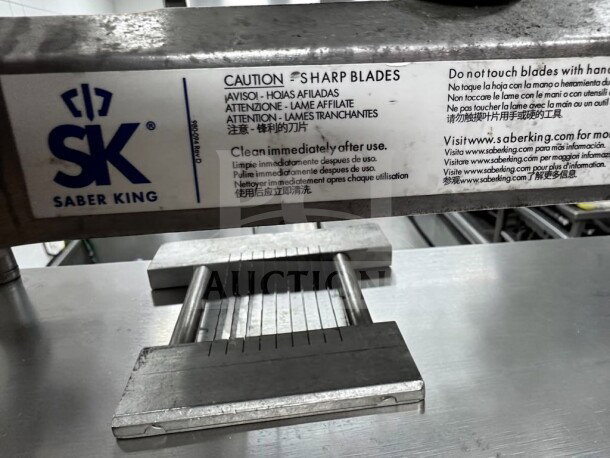 Prince Castle Saber King 980-000-00 manual slicer, sharp blades, NSF certified. Optimal condition, fully tested for commercial use.