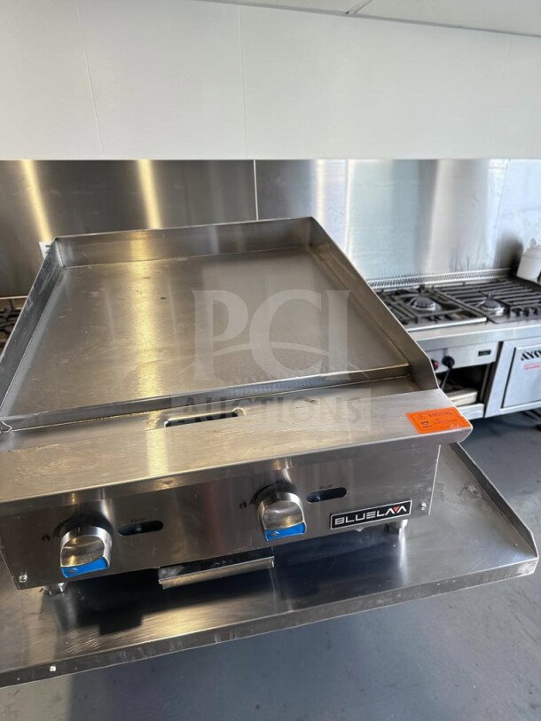 Blue Lava BLGM24-24D 24" gas griddle, pristine condition, 1" plate, 60,000 BTU, natural gas, CSA certified, new.