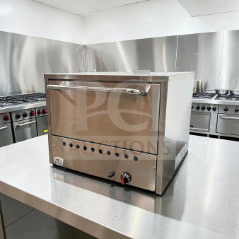 Cooler Depot PO31 36" commercial pizza deck oven, dual hearths, 25,000 BTU, NSF certified, stainless steel, excellent condition.