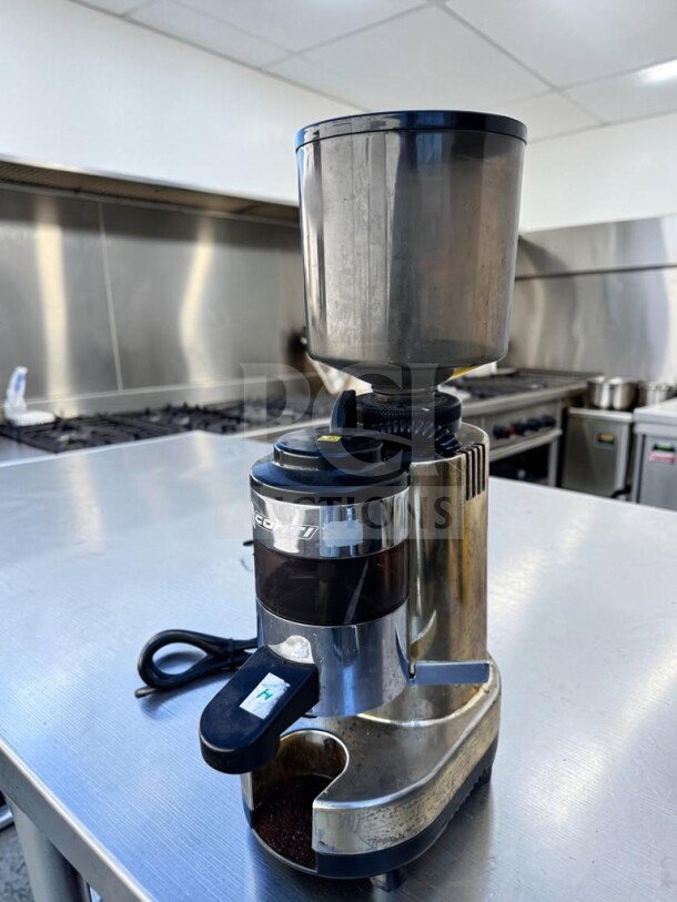 Gino Rossi R.45 commercial espresso grinder with doser, 64mm flat burrs, well-maintained, made in Italy, fully operational.