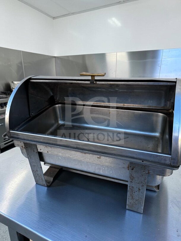Superb condition 8 qt. stainless steel roll-top chafing dish, removable pan, ready for service, inspected, commercial use.
