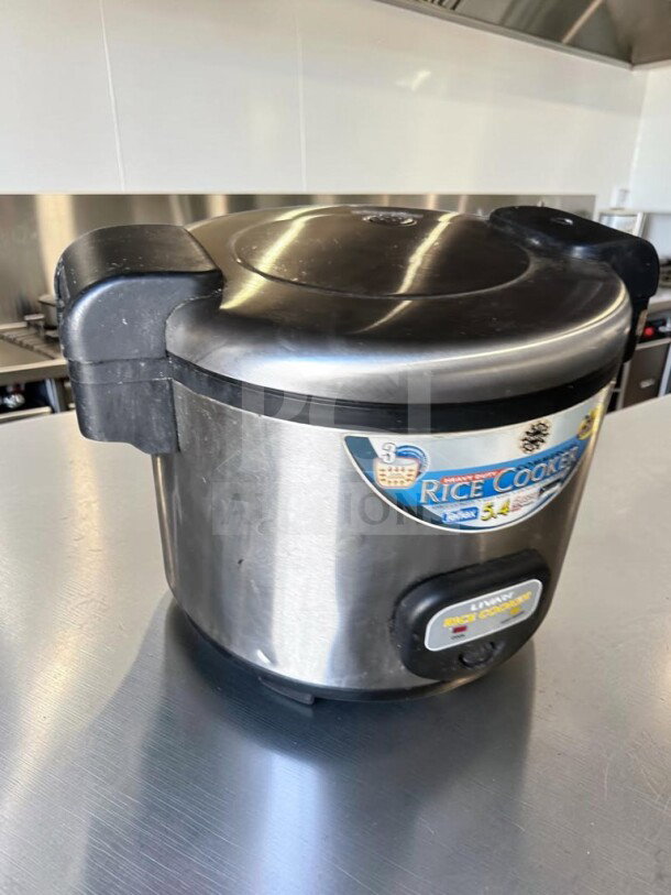 Livart L-350 commercial rice cooker, stainless steel, 30-cup capacity, 1,550W, model LIV-S-RIC-1269, well-maintained and tested.