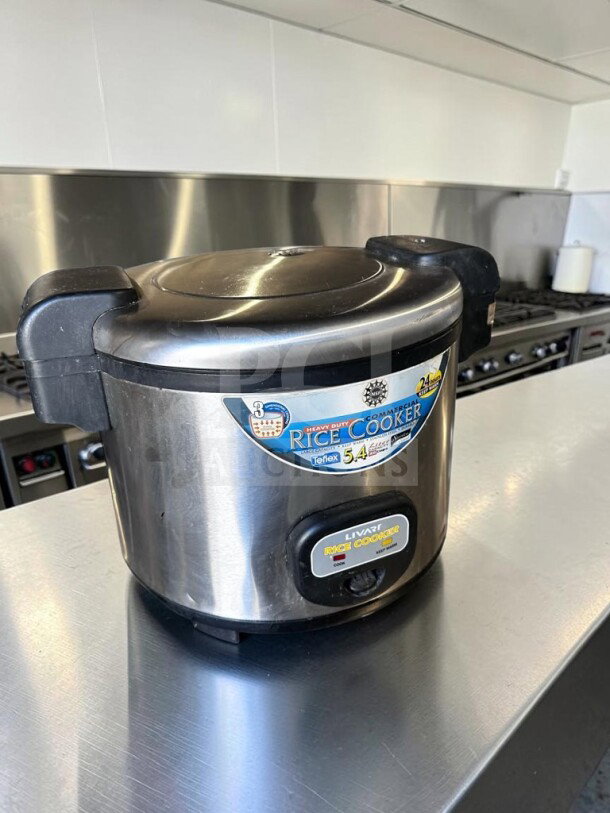 Livart L-350 commercial rice cooker, 30-cup capacity, stainless steel, 1,550W, 120V. Well-maintained, fully operational.