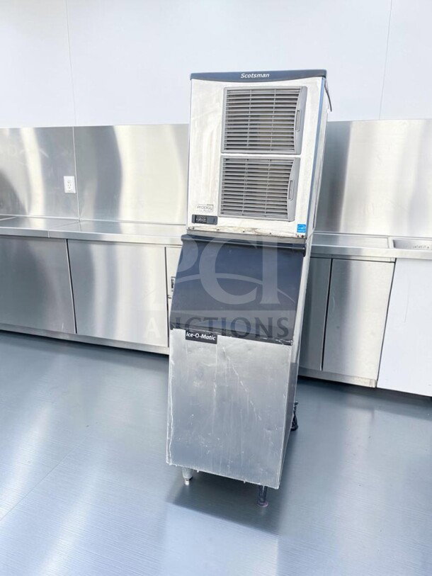 Scotsman F1222A-32D flake ice machine, 22", air-cooled, 1,100 lb/day, elite condition, UL & NSF listed, fully operational.