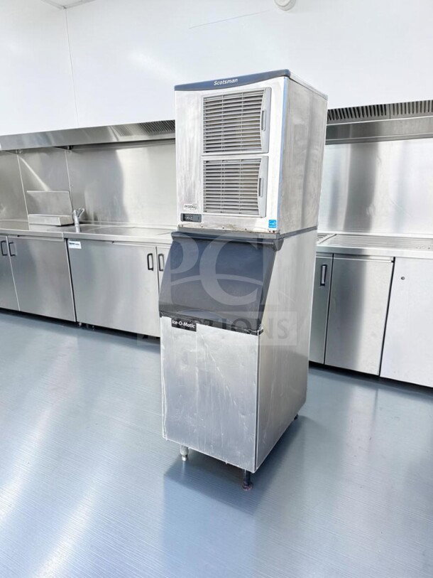 Elite Scotsman F1222A-32D Prodigy® flake ice machine, 22", 1,100 lb/day, air-cooled, UL & NSF listed, fully tested.